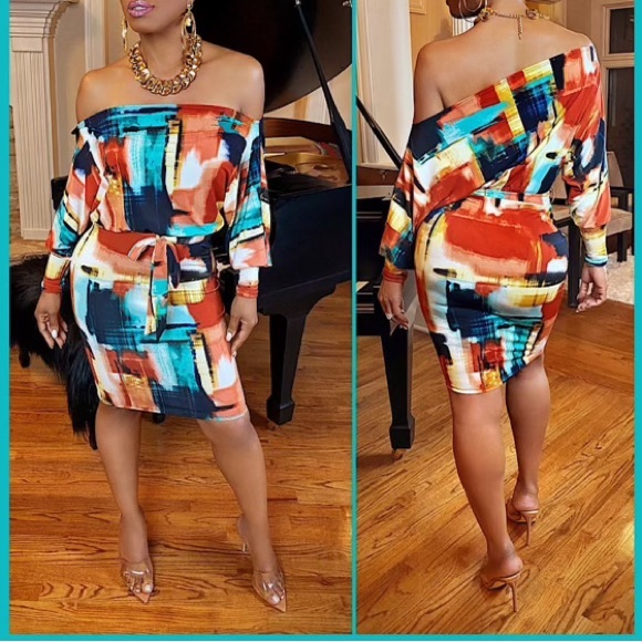 Votique Los Angeles Woman's Mini Dress Contemporary Print Size M - Picture 2 of 16